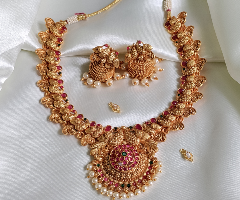 gold jewellery